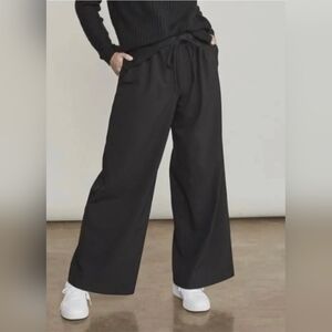 Elizabeth and James Black Pull-on  Wide Leg Pant XL
